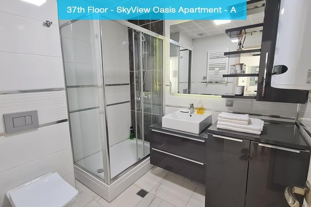 37Th Floor - Skyview Oasis - A Apartment สโกเปีย ภายนอก รูปภาพ