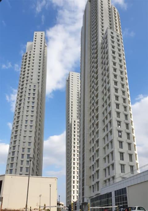 37Th Floor - Skyview Oasis - A Apartment สโกเปีย ภายนอก รูปภาพ