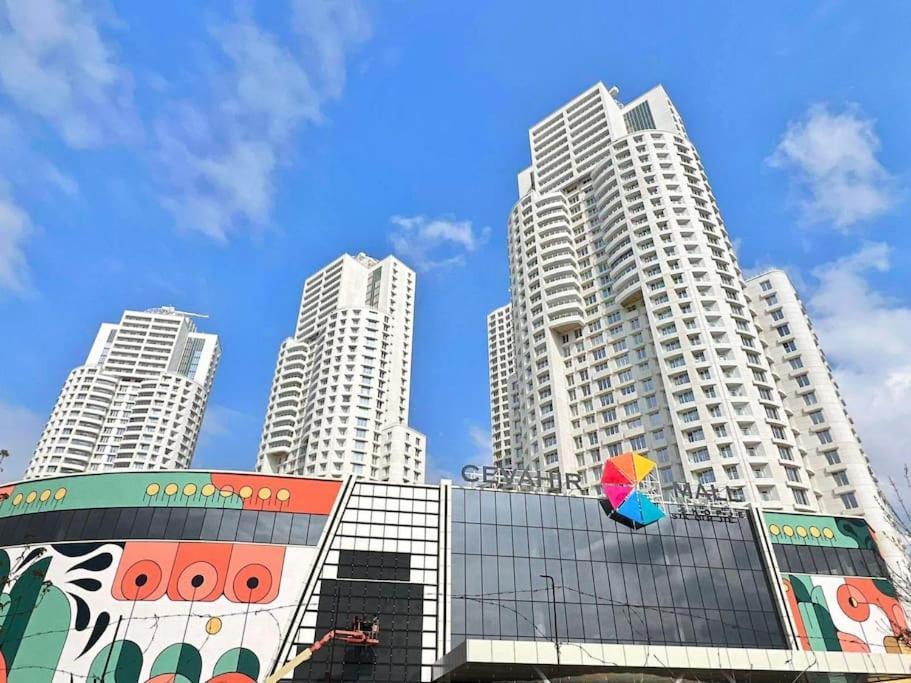 37Th Floor - Skyview Oasis - A Apartment สโกเปีย ภายนอก รูปภาพ